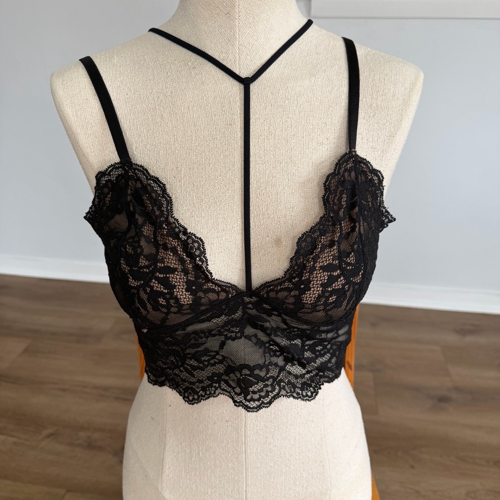 Y2K Express Black Floral Lace Bralette Longline Women’s M Sexy Festival boho top